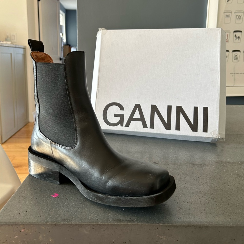 Ganni chelsea boot size 39
